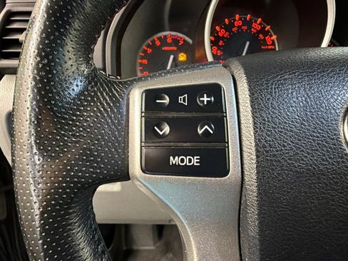 Used 2012 Toyota 4Runner SR5 w/ Premium Pkg AWD/4WD image 18