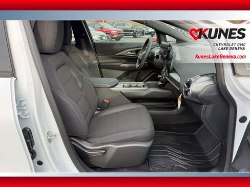 New 2026 Chevrolet Equinox EV LT w/ LPO, All-Weather Mat Package image 17