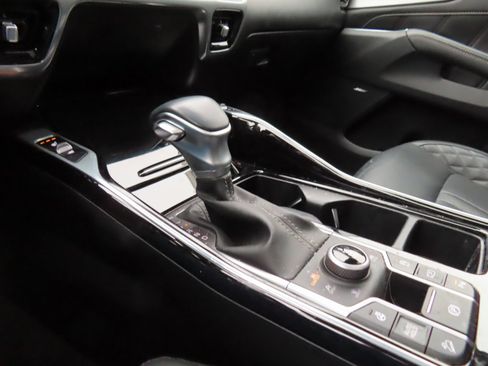 Used 2023 Kia Sorento SX image 26