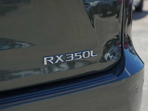 Used 2022 Lexus RX 350L Luxury w/ Accessory Package (Z1) image 8