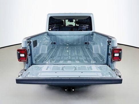 New 2026 Jeep Gladiator Rubicon AWD/4WD image 16