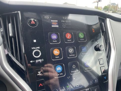 Used 2025 Subaru Outback Premium image 12