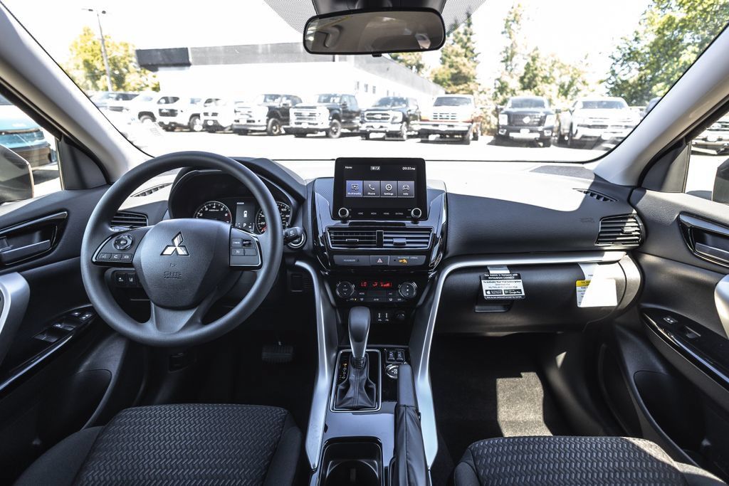New 2026 Mitsubishi Eclipse Cross LE AWD/4WD image 20