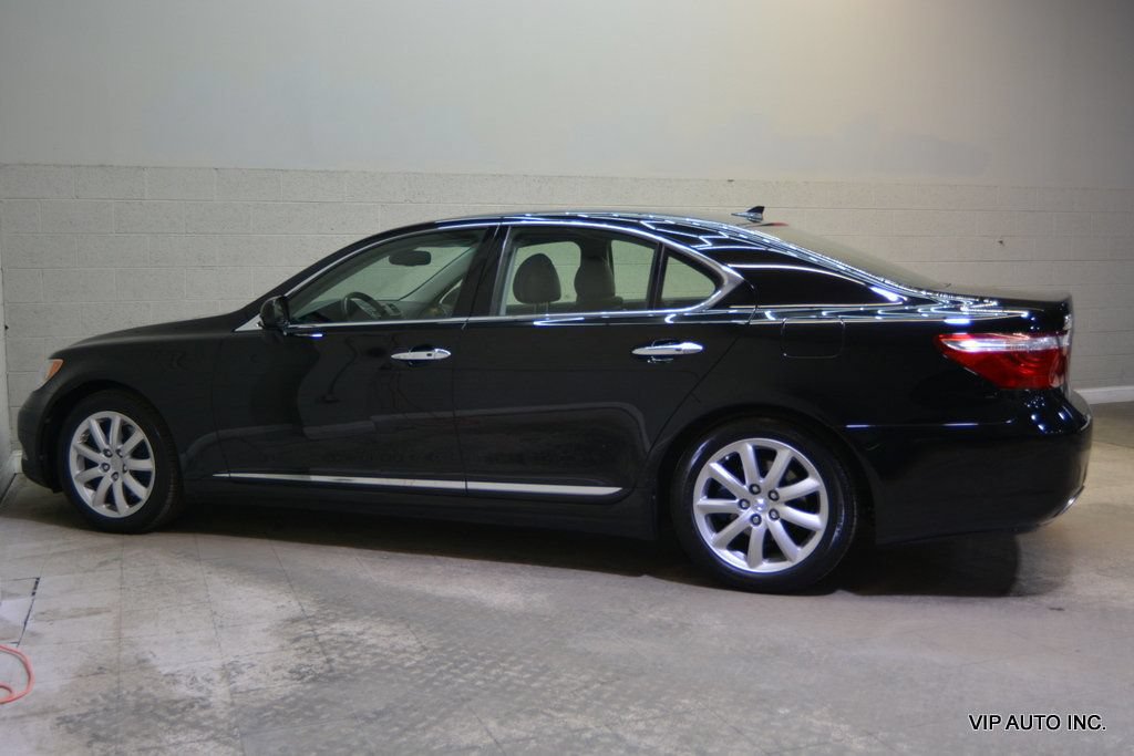Used 2007 Lexus LS 460 RWD image 30