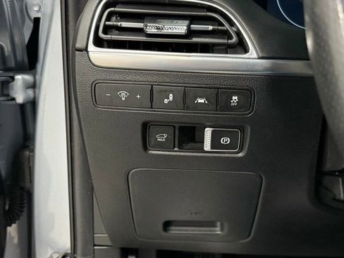 Used 2020 Hyundai Palisade Limited image 15