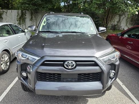 Used 2021 Toyota 4Runner SR5 Premium w/ Moonroof Package AWD/4WD image 3