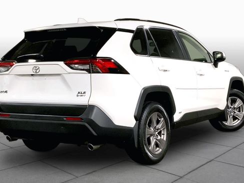 Used 2025 Toyota RAV4 LE AWD/4WD image 13