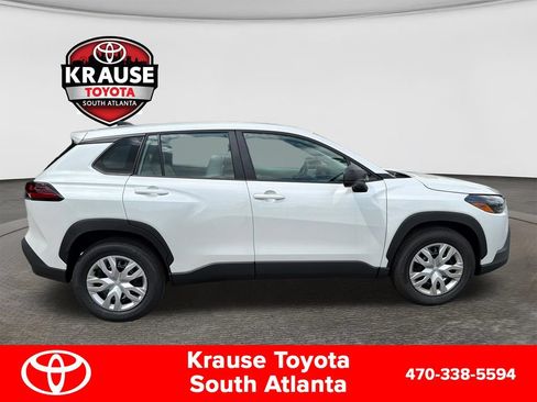 Used 2026 Toyota Corolla Cross L FWD image 4