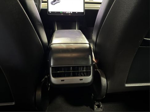 Used 2018 Tesla Model 3 Long Range RWD image 22