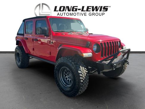 Used 2020 Jeep Wrangler Unlimited Sahara image 10
