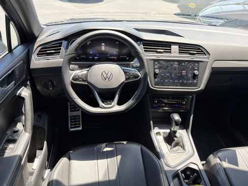 Certified 2024 Volkswagen Tiguan SE R-Line FWD image 8