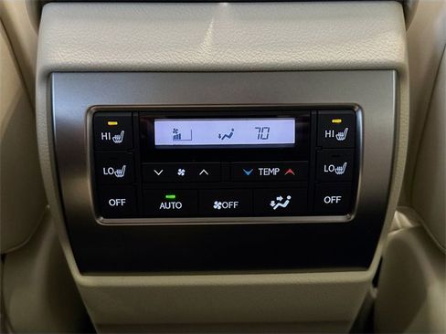 Used 2022 Lexus GX 460 Premium image 27
