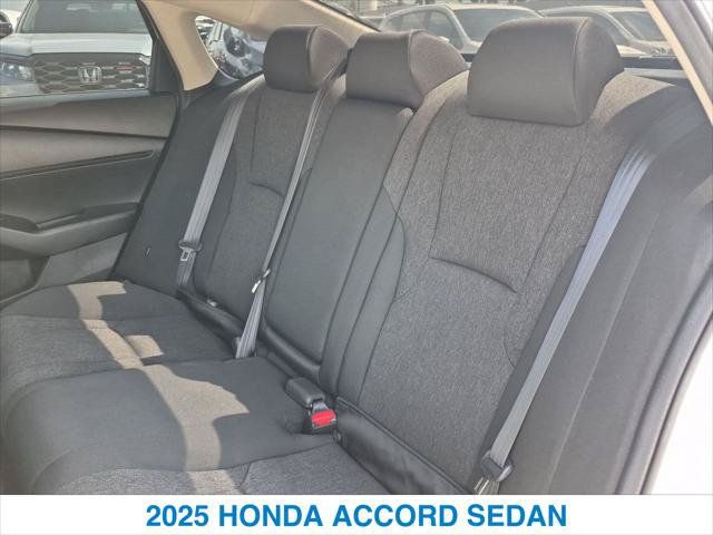 Certified 2025 Honda Accord SE image 22