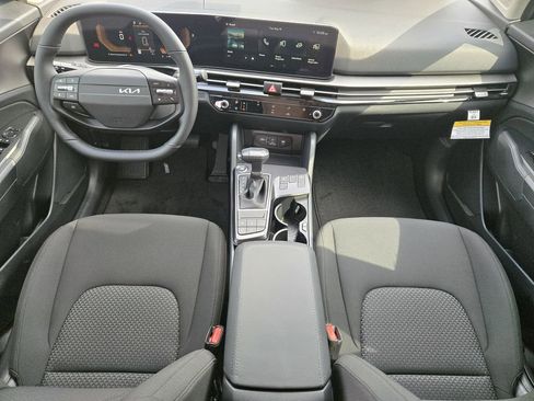 New 2026 Kia Sportage LX FWD image 18