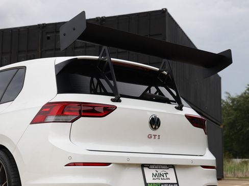 Used 2024 Volkswagen GTI SE FWD image 45
