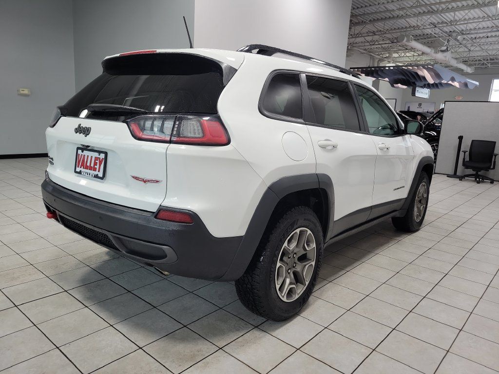 Used 2022 Jeep Cherokee Trailhawk w/ Premium Leather Package AWD/4WD image 11