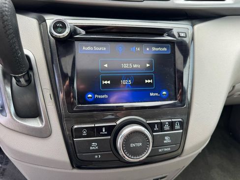 Used 2016 Honda Odyssey Touring image 32