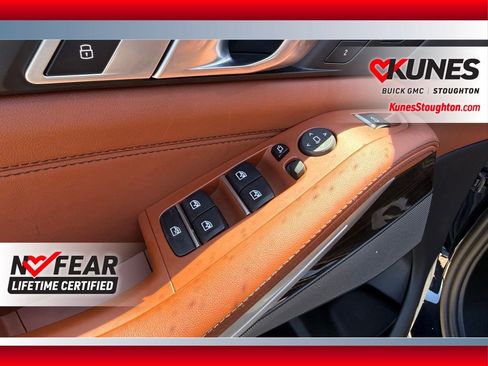 Used 2024 BMW X5 M60i AWD/4WD image 24