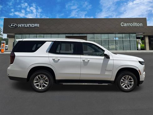 Used 2025 Chevrolet Tahoe LT AWD/4WD image 4