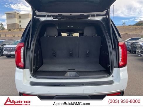 Used 2021 GMC Yukon SLT w/ Rear Media and Nav Package image 20