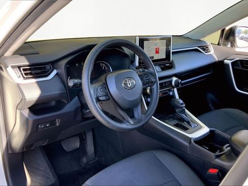 Used 2024 Toyota RAV4 LE image 12