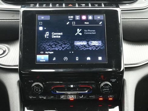 Used 2023 Jeep Grand Cherokee L Laredo RWD image 23
