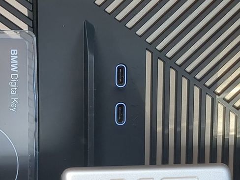 Used 2025 BMW X3 xDrive30i w/ Convenience Package image 19