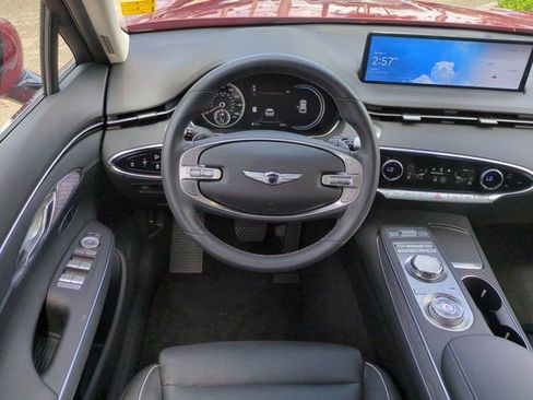 Used 2025 Genesis GV70 2.5T w/ Advanced Package AWD/4WD image 14