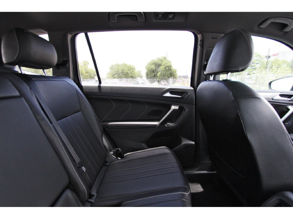 Used 2023 Volkswagen Tiguan SE R-Line FWD image 15