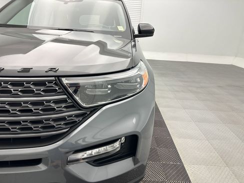 Used 2023 Ford Explorer XLT w/ Equipment Group 202A image 11