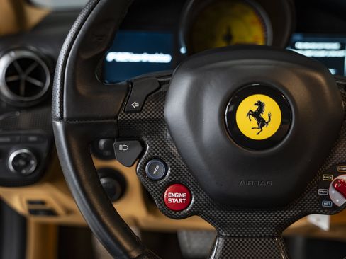 Used 2014 Ferrari F12 Berlinetta RWD image 30