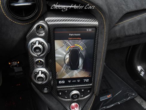 Used 2022 McLaren 765LT RWD image 17