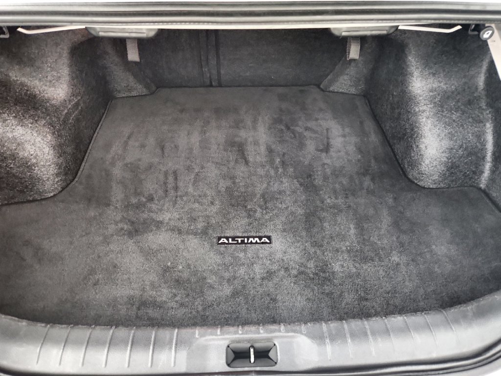 Used 2025 Nissan Altima 2.5 SR FWD image 33