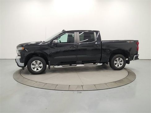 Used 2022 Chevrolet Silverado 1500 LT image 4