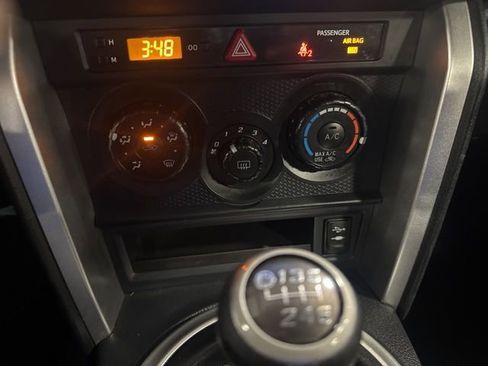 Used 2017 Toyota 86 image 22