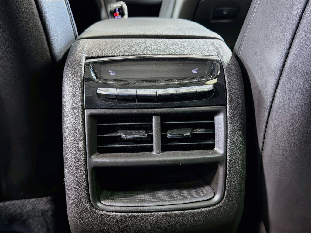 Used 2023 Cadillac XT5 Sportv w/ LPO, Floor Liner Package AWD/4WD image 28