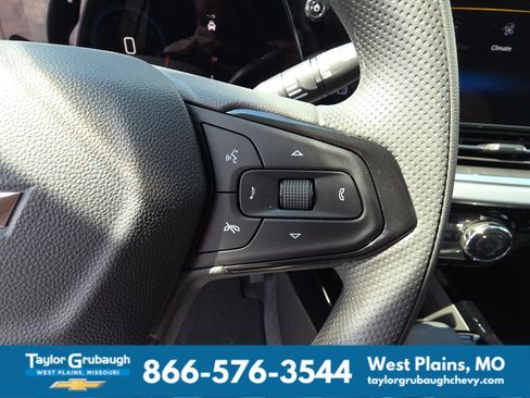 New 2026 Chevrolet Trax LT FWD image 19