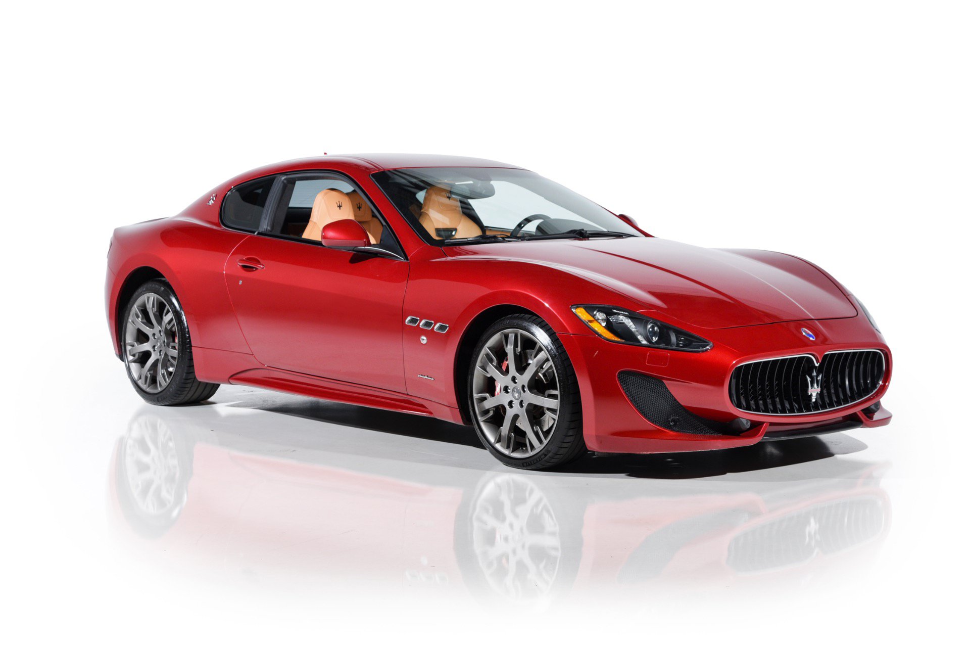 Used 2014 Maserati GranTurismo MC RWD image 1
