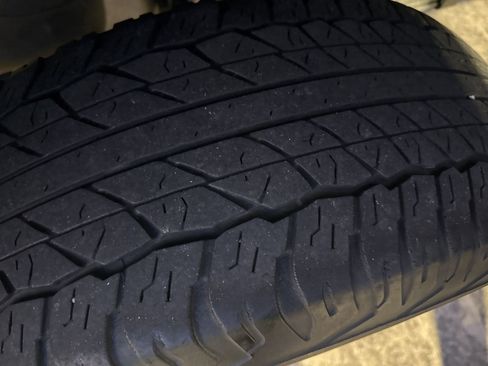 Used 2022 Toyota Tacoma SR5 w/ Technology Package image 9