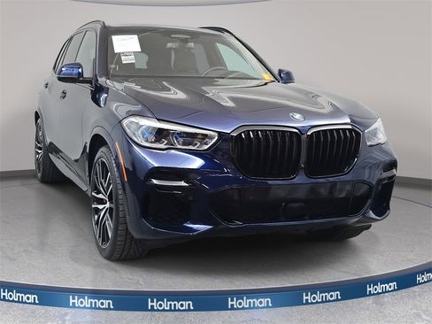 Used 2022 BMW X5 M50i w/ Executive Package image 3