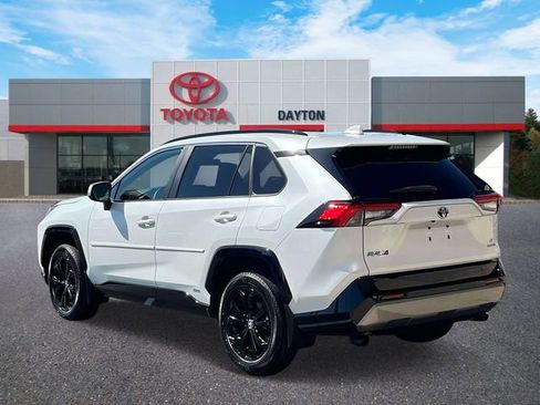 Used 2023 Toyota RAV4 SE w/ Convenience Package image 4