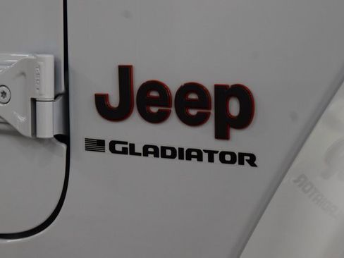 Used 2023 Jeep Gladiator Mojave w/ LED Lighting Group image 15