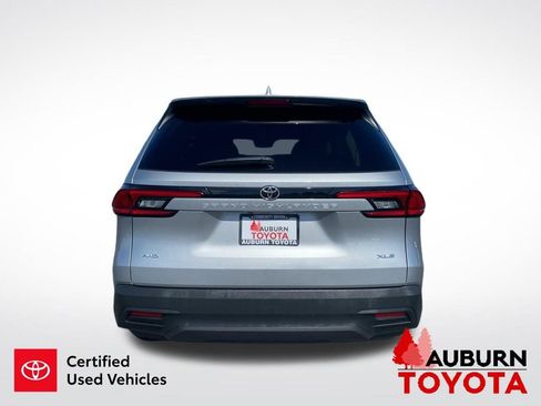 Used 2025 Toyota Grand Highlander AWD image 6