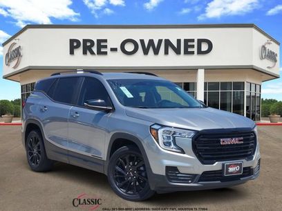 Used 2023 GMC Terrain SLE w/ Driver Convenience Package