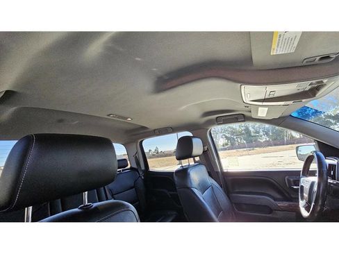 Used 2015 GMC Sierra 1500 SLT w/ SLT Crew Cab Value Package image 29