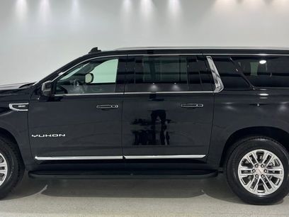 Used 2024 GMC Yukon XL SLT w/ SLT Luxury Package