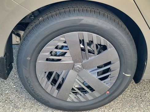 New 2026 Nissan Sentra SV w/ Floor Mat Package FWD image 3