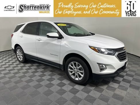 Used 2018 Chevrolet Equinox LT image 1