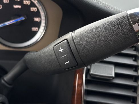 Used 2013 Cadillac Escalade Platinum AWD/4WD image 55