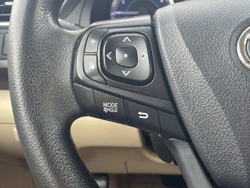 Used 2017 Toyota Camry LE FWD image 22